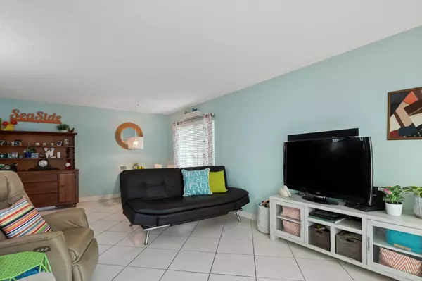 Jupiter, FL 33477,110 Seabreeze Circle