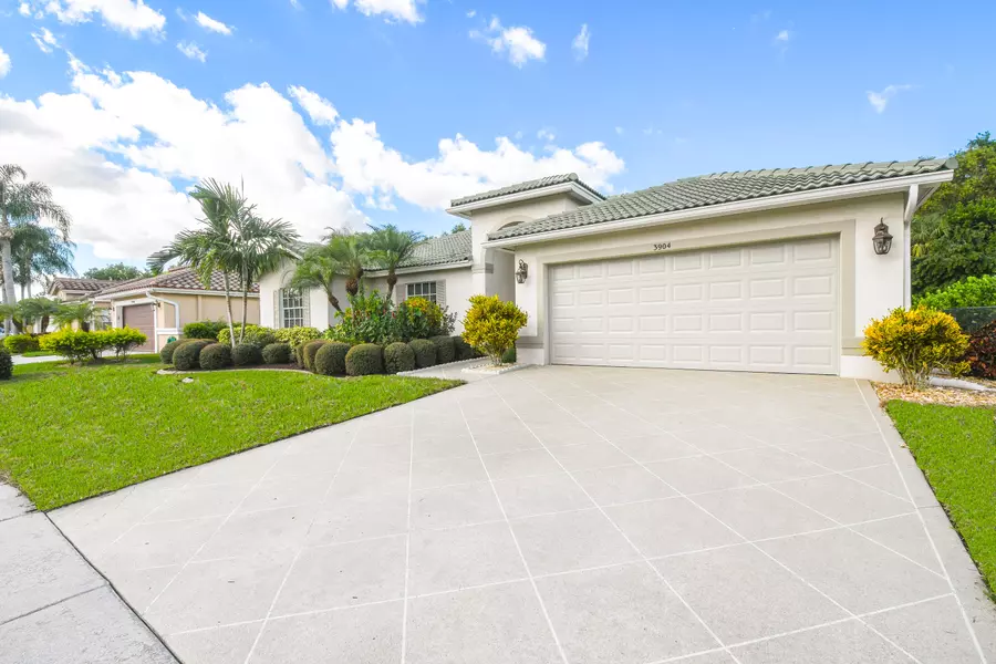 3904 Cypress Lake Dr DR, Lake Worth, FL 33467