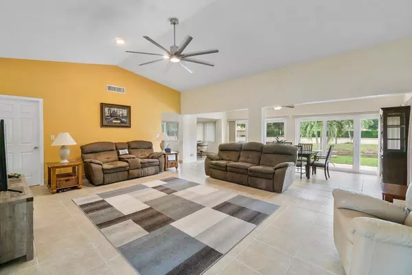 Boynton Beach, FL 33436,10596 Pineada CIR