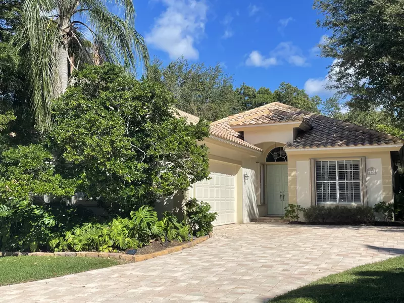 105 Stonebriar BLVD, Jupiter, FL 33458