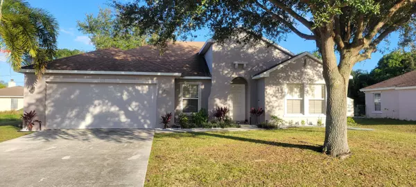 117 NW Carmelite ST, Port Saint Lucie, FL 34983