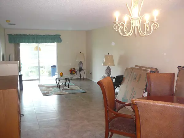 Fort Pierce, FL 34982,5802 Summerfield CT 47