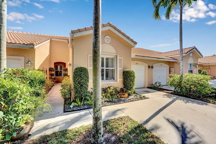 299 Coral Trace LN, Delray Beach, FL 33445