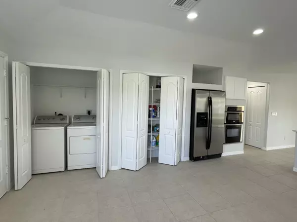 Port Saint Lucie, FL 34953,470 SW Ryder RD