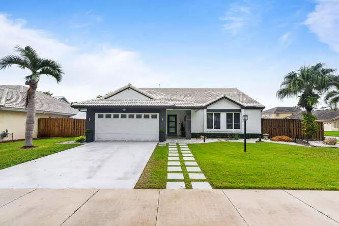 9430 SW 212th TER, Cutler Bay, FL 33189