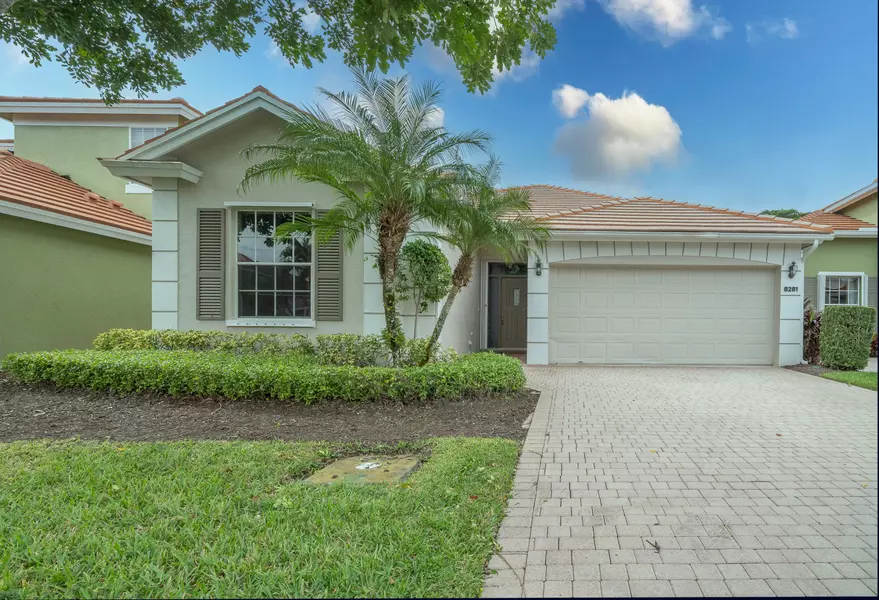 8281 Heritage Club DR, West Palm Beach, FL 33412