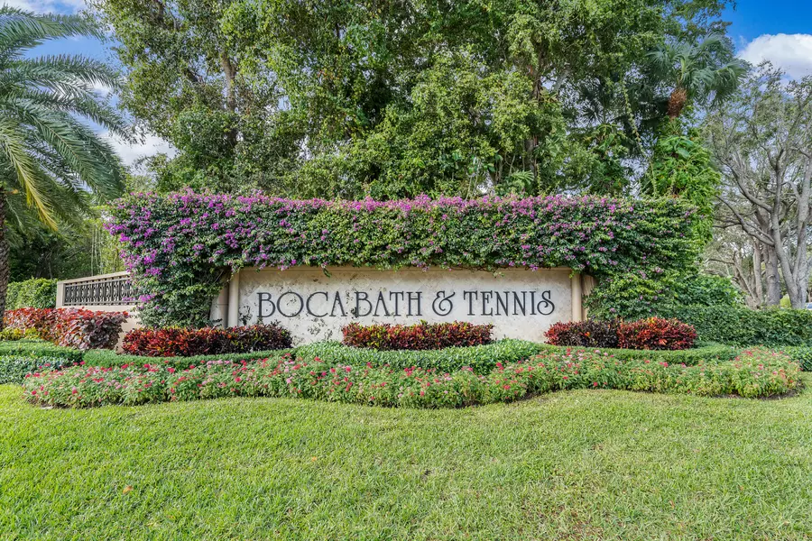 2863 NW Banyan Boulevard CIR, Boca Raton, FL 33431