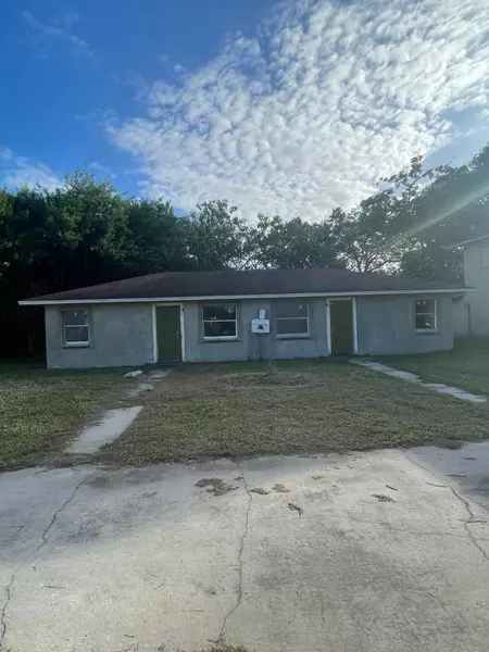 1407 E Avenue, Fort Pierce, FL 34950