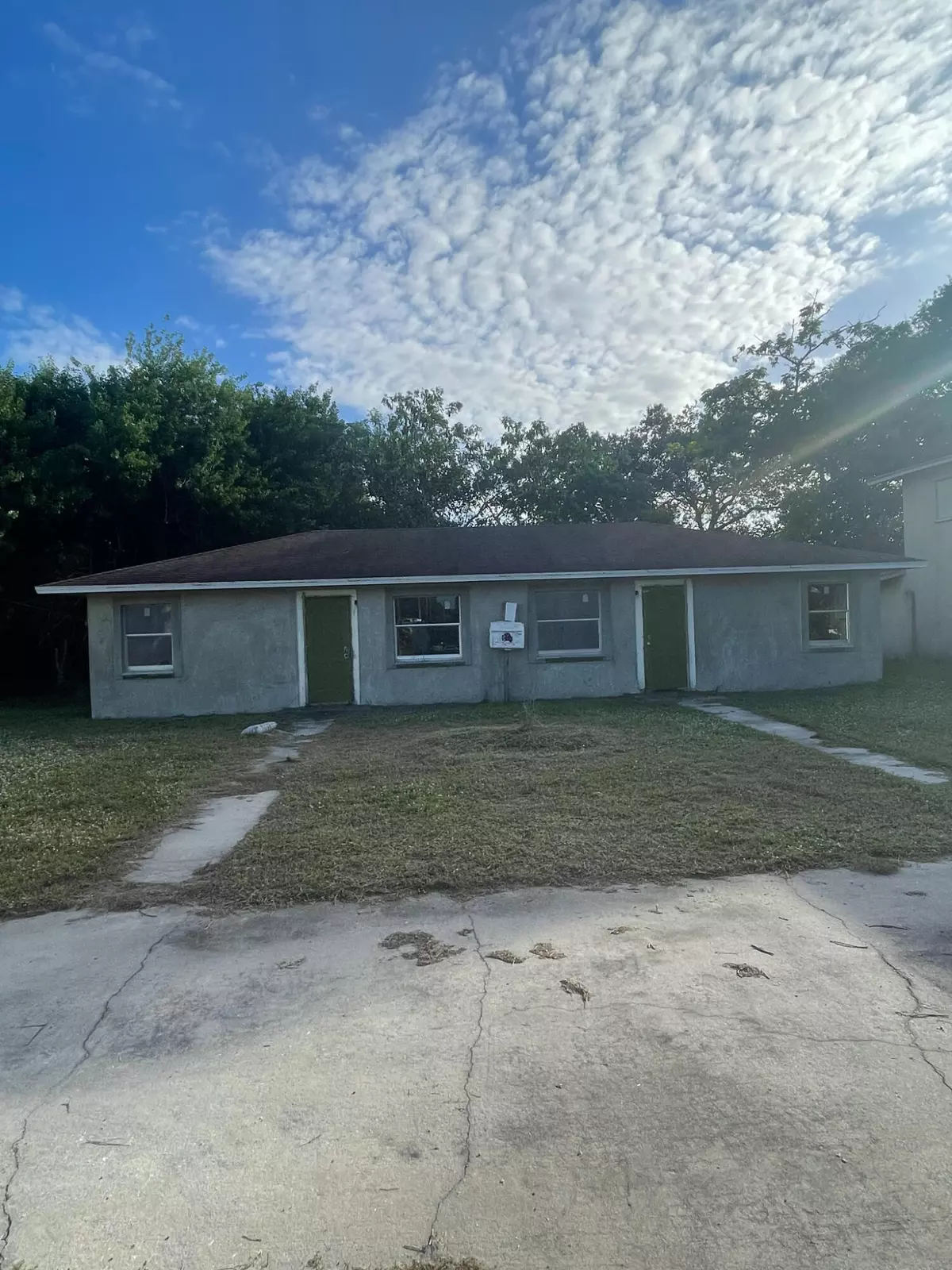 Fort Pierce, FL 34950,1407 E Avenue