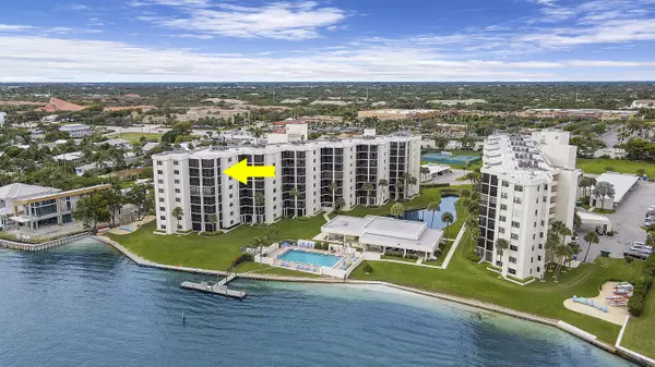 Tequesta, FL 33469,19800 Sandpointe Bay DR 712