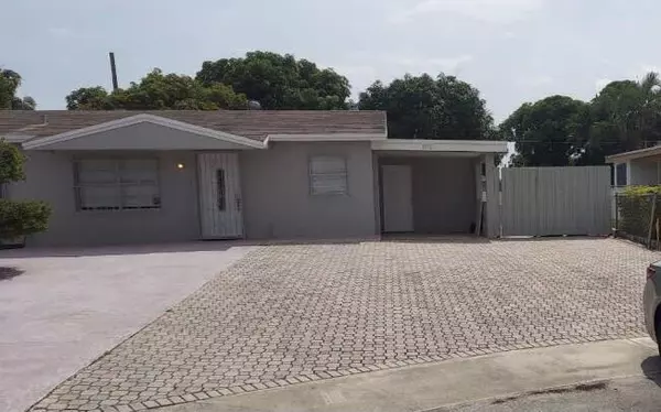 1110 SW 6th WAY, Deerfield Beach, FL 33441