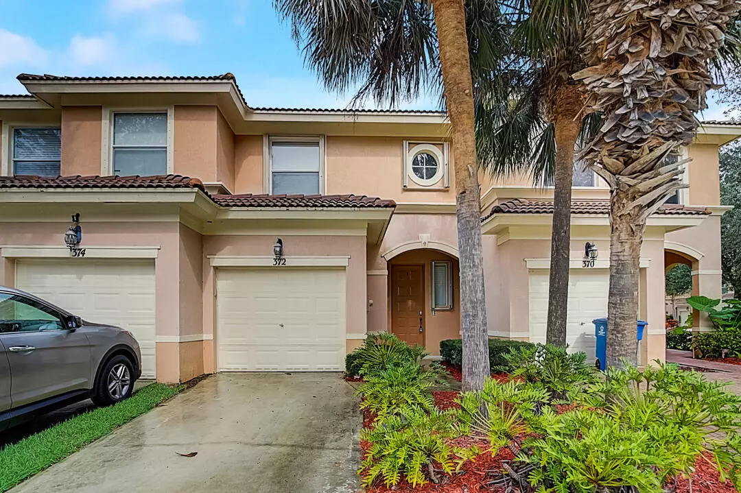 Royal Palm Beach, FL 33411,372 River Bluff LN