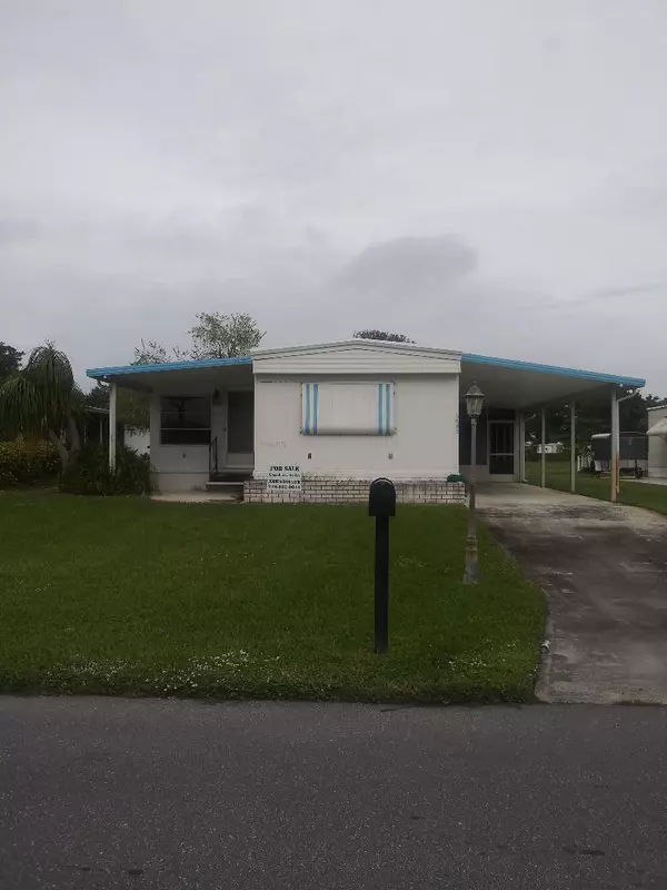 6965 SE Amendment ST, Hobe Sound, FL 33455