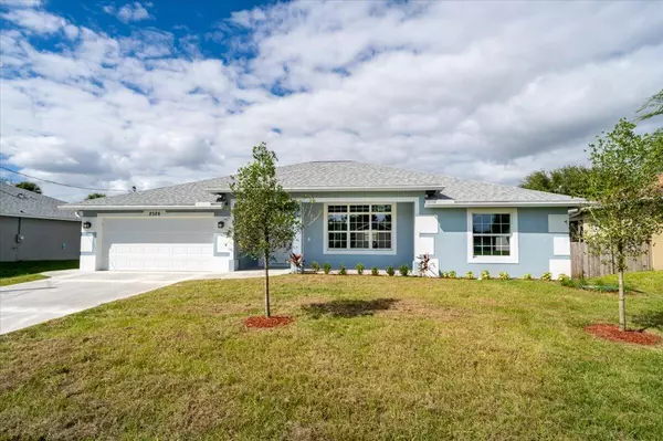 2326 SW Wynnewood ST, Port Saint Lucie, FL 34953