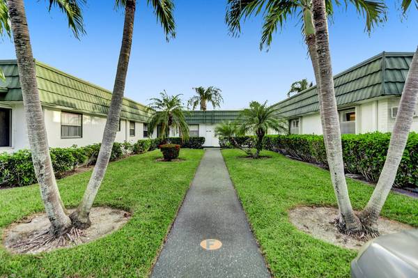 143 Waterford F, Delray Beach, FL 33446