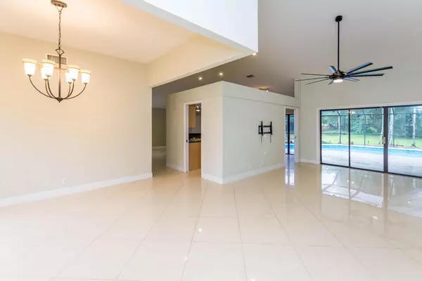 Plantation, FL 33322,10500 NW 18 CT