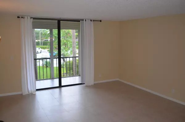 Delray Beach, FL 33484,5160 Las Verdes 222 CIR 222