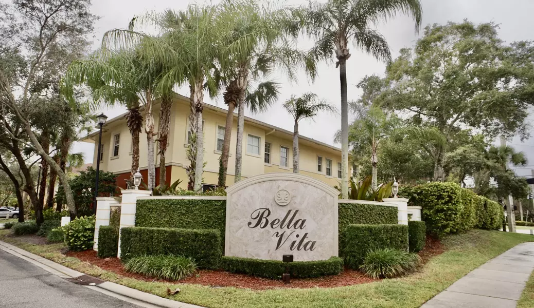 127 Bella Vita DR, Royal Palm Beach, FL 33411