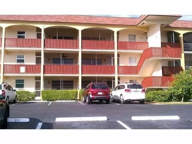 Pompano Beach, FL 33060,651 Pine Drive 209