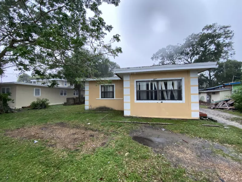 121 N 29th ST, Fort Pierce, FL 34947