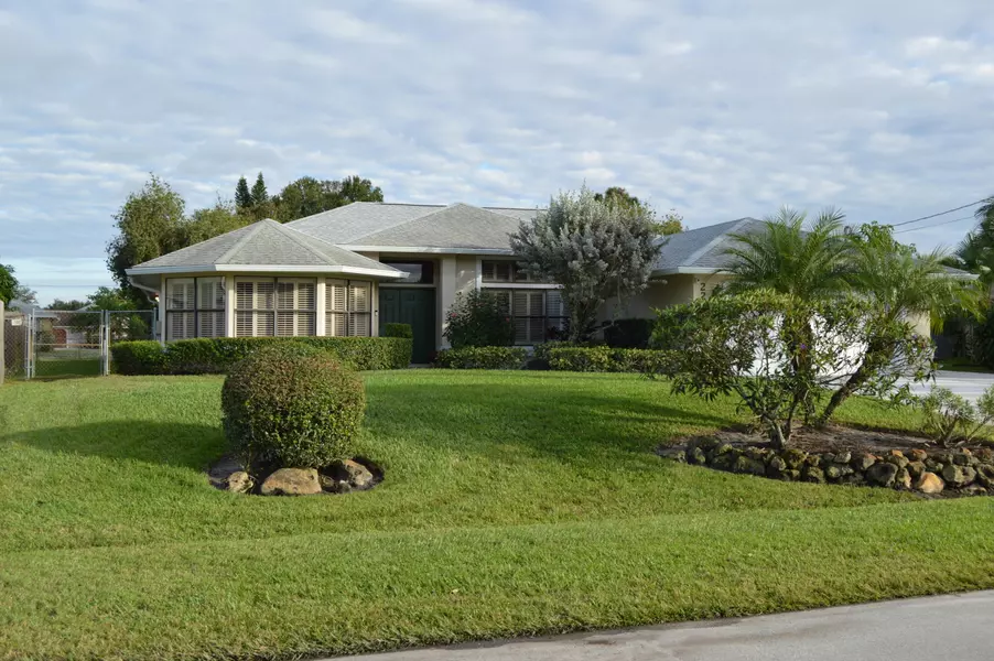 2291 SW Nightingale TER, Port Saint Lucie, FL 34953