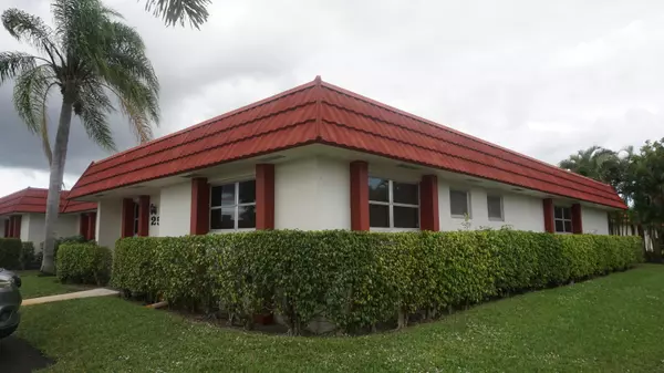 Greenacres, FL 33415,5800 W Fernley DR 25