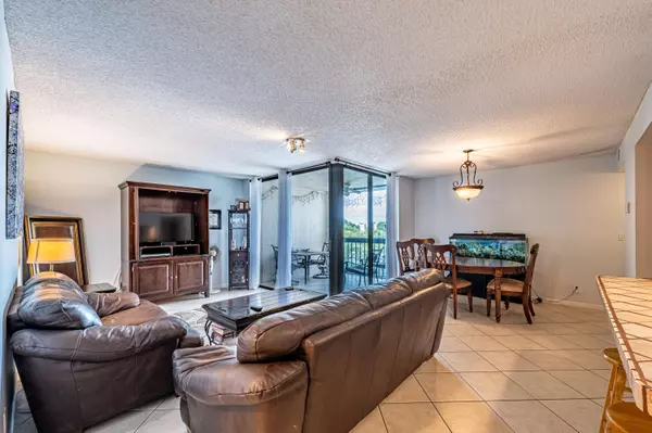 Delray Beach, FL 33444,825 Egret Circle CIR 409