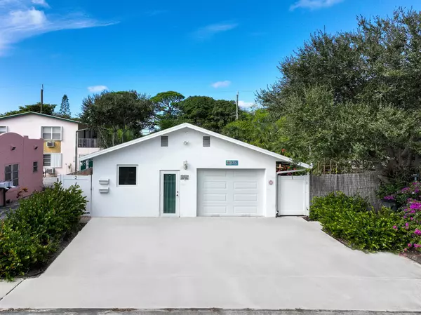 Lake Worth Beach, FL 33460,317 Ocean Breeze 1