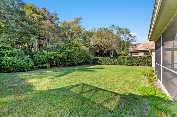 Palm Beach Gardens, FL 33410,104 Princewood LN