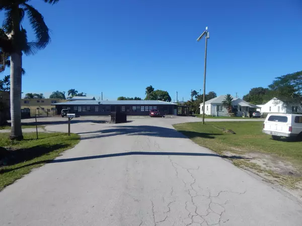 Belle Glade, FL 33430,217 SW Avenue D AVE 1