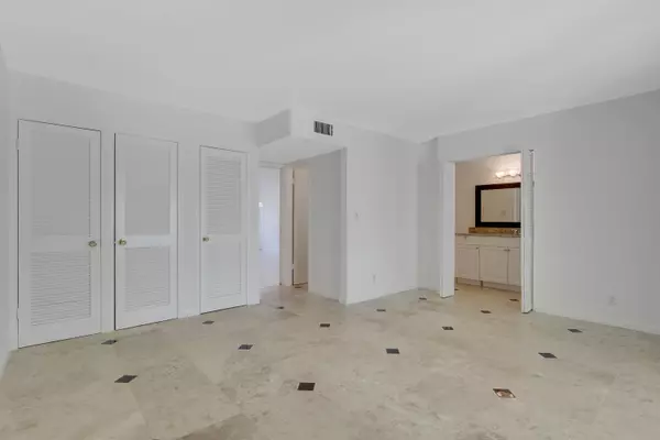 Delray Beach, FL 33445,535 High Point Dr Apt B