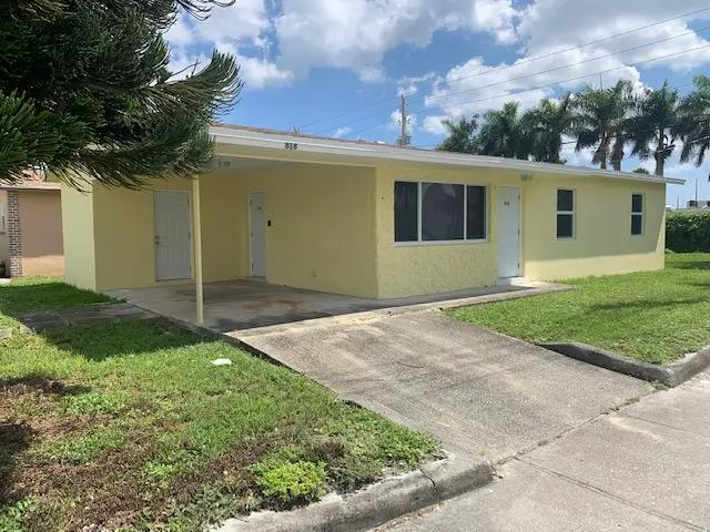 818 Avenue U, Riviera Beach, FL 33404