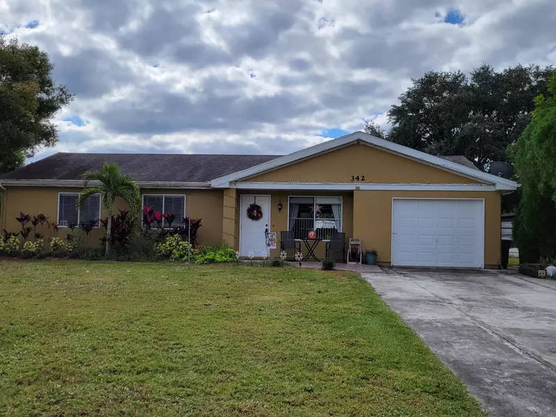 342 SW Bridgeport DR, Port Saint Lucie, FL 34953