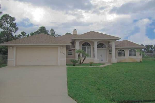 5931 NW Foust CIR, Port Saint Lucie, FL 34986