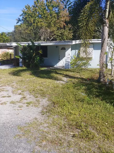 5016 Star AVE, Fort Pierce, FL 34982