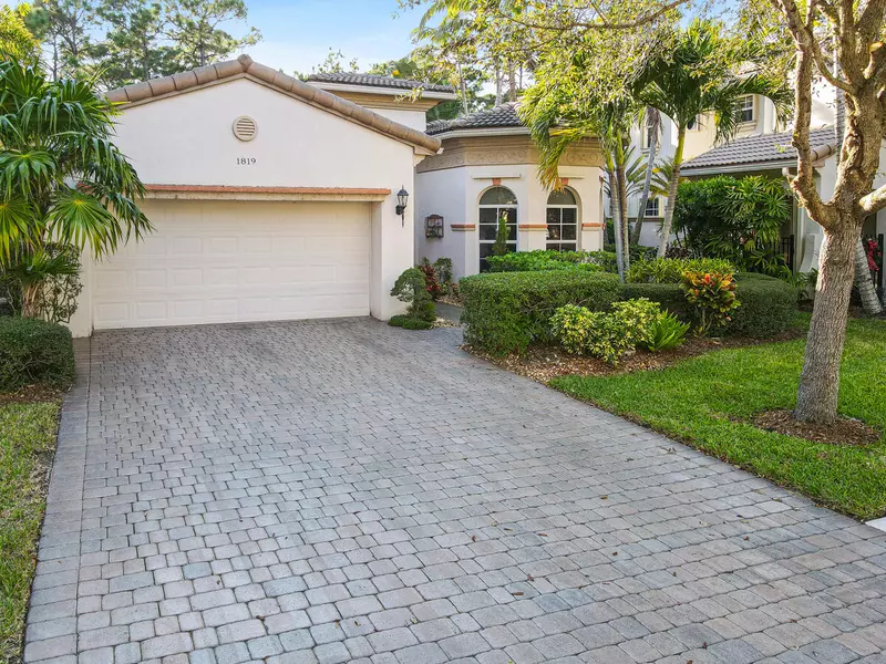 1819 Flower DR, Palm Beach Gardens, FL 33410