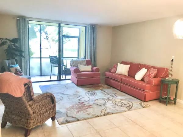 Delray Beach, FL 33484,5190 Las Verdes CIR 113