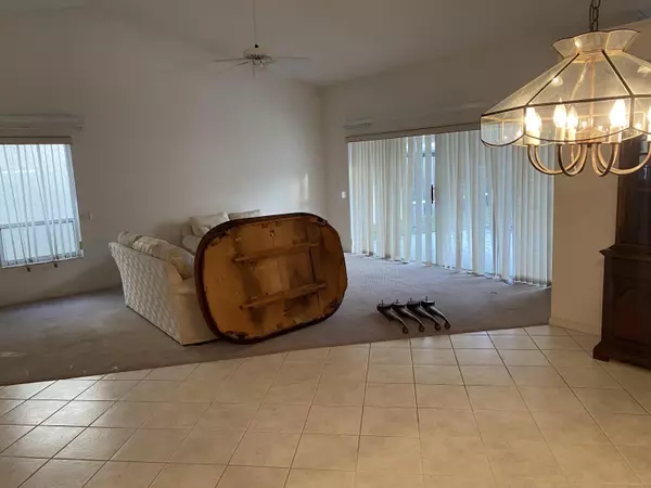 Palm Beach Gardens, FL 33410,10116 Oak Bark LN