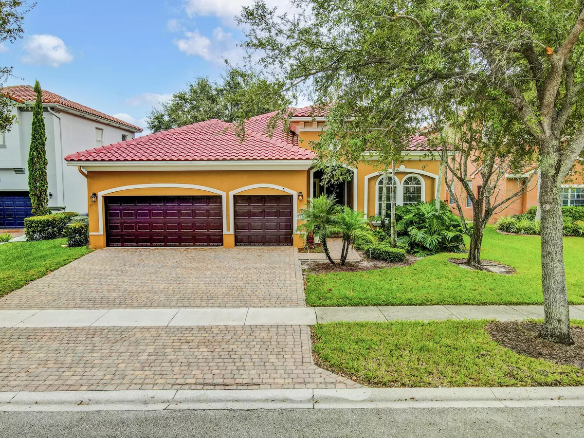 West Palm Beach, FL 33413,676 Cresta CIR