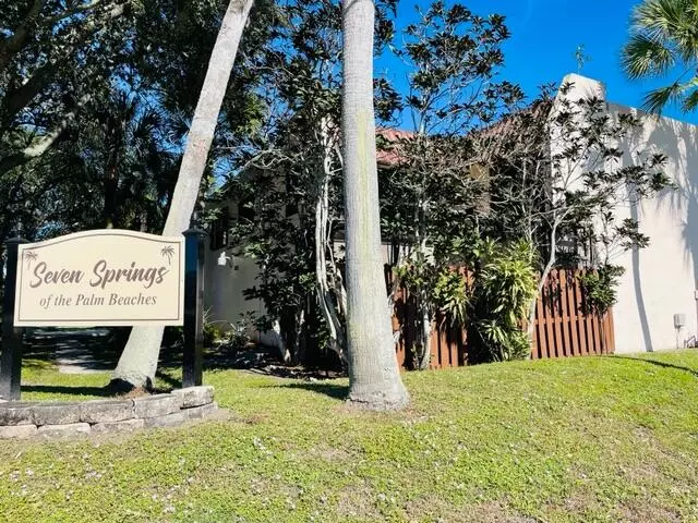 Greenacres, FL 33463,6382 Seven Springs BLVD D