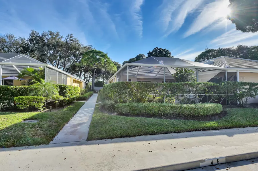 402 Sun Terrace CT B, Palm Beach Gardens, FL 33403