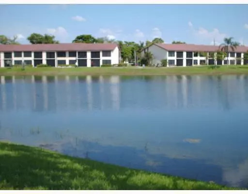 Oakland Park, FL 33309,213 Lake Pointe DR 204