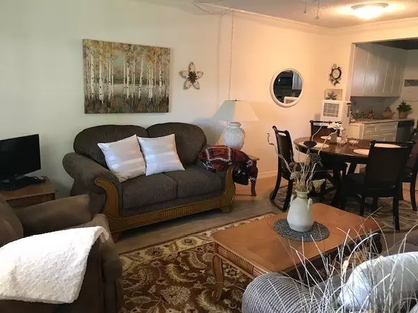 Lake Worth, FL 33461,2566 S Garden DR 307