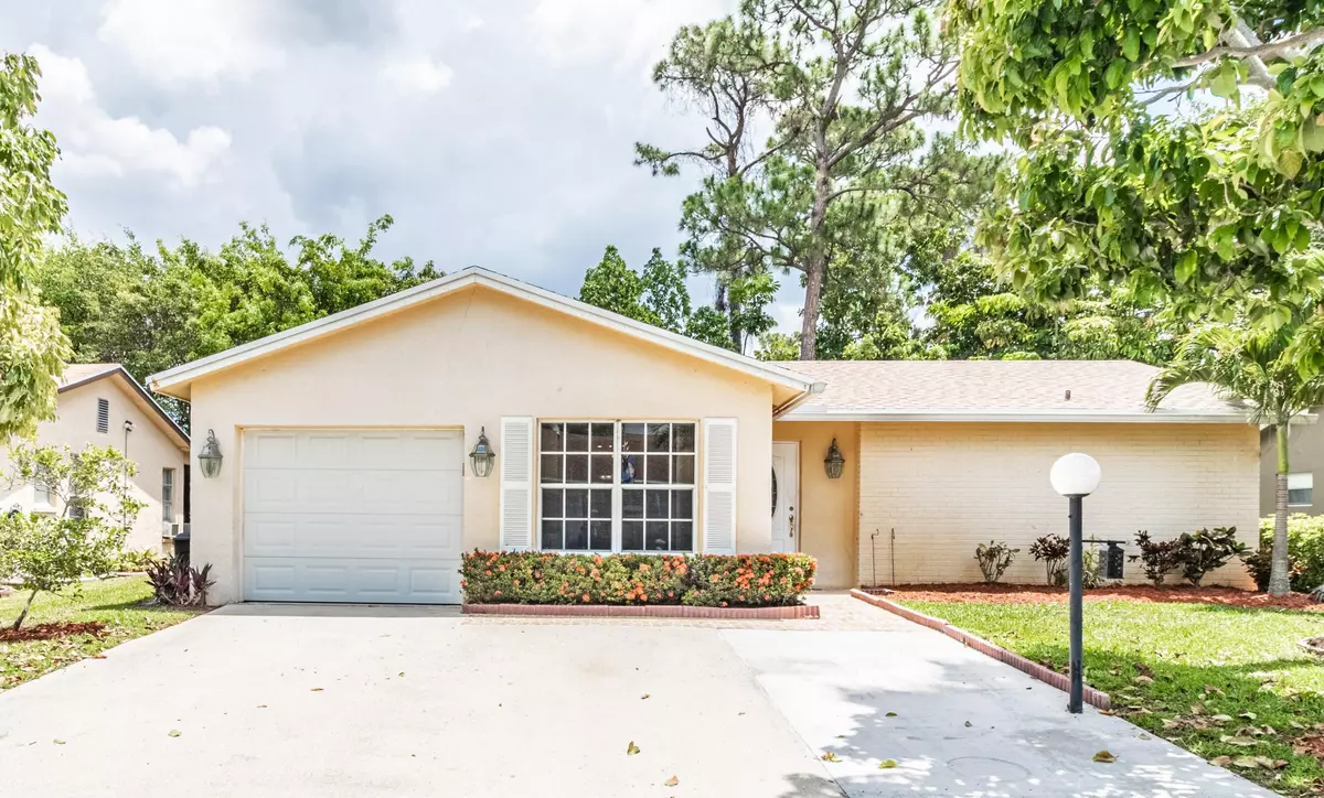 Lake Worth, FL 33463,6378 Summer Sky LN