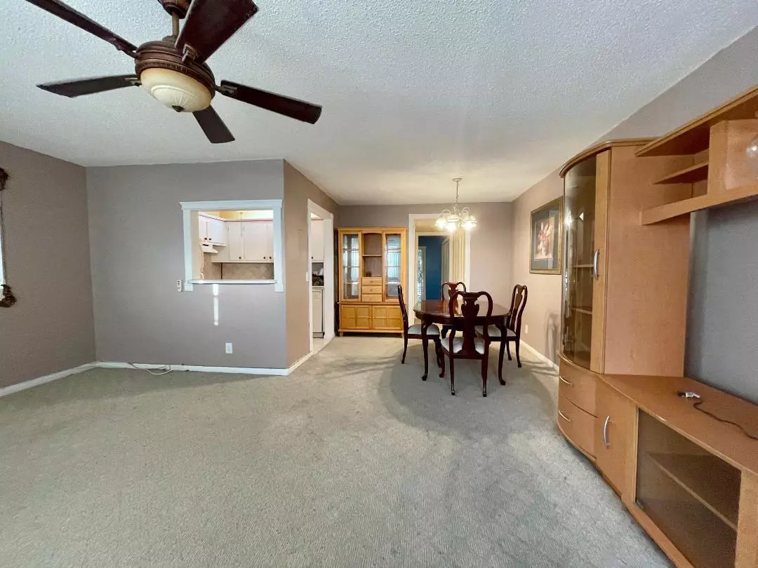 West Palm Beach, FL 33417,48 Cambridge B