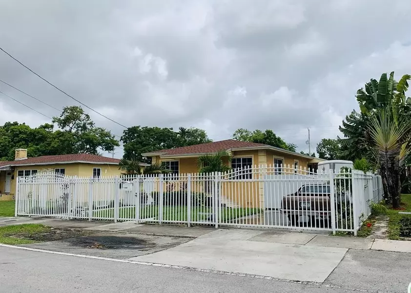 1745 NW 51st ST, Miami, FL 33142