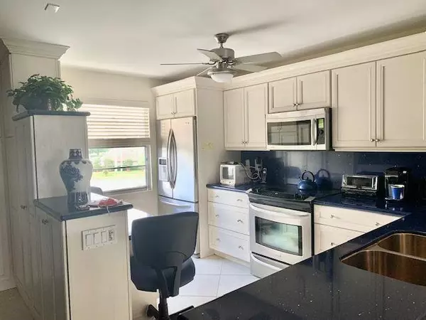 Boca Raton, FL 33434,3081 Yarmouth E