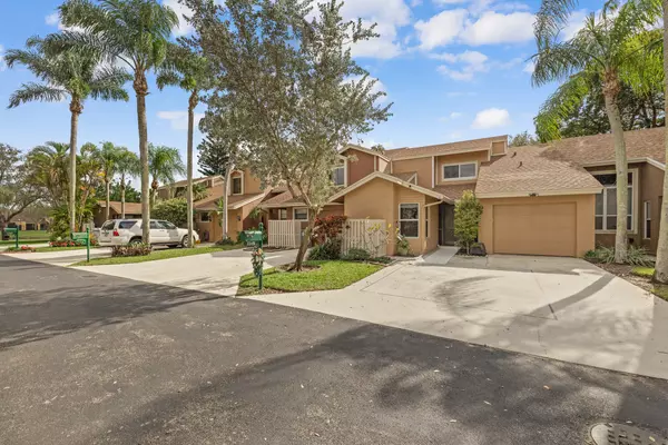 Boca Raton, FL 33428,22496 Cypress Wood LN