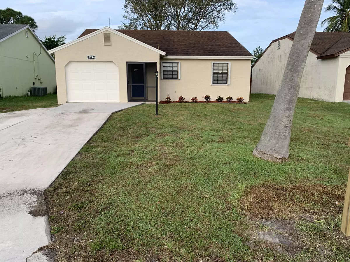 Stuart, FL 34997,5794 SE Mitzi LN