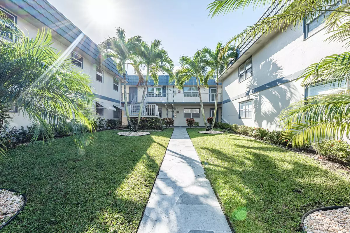 Delray Beach, FL 33446,536 Brittany L